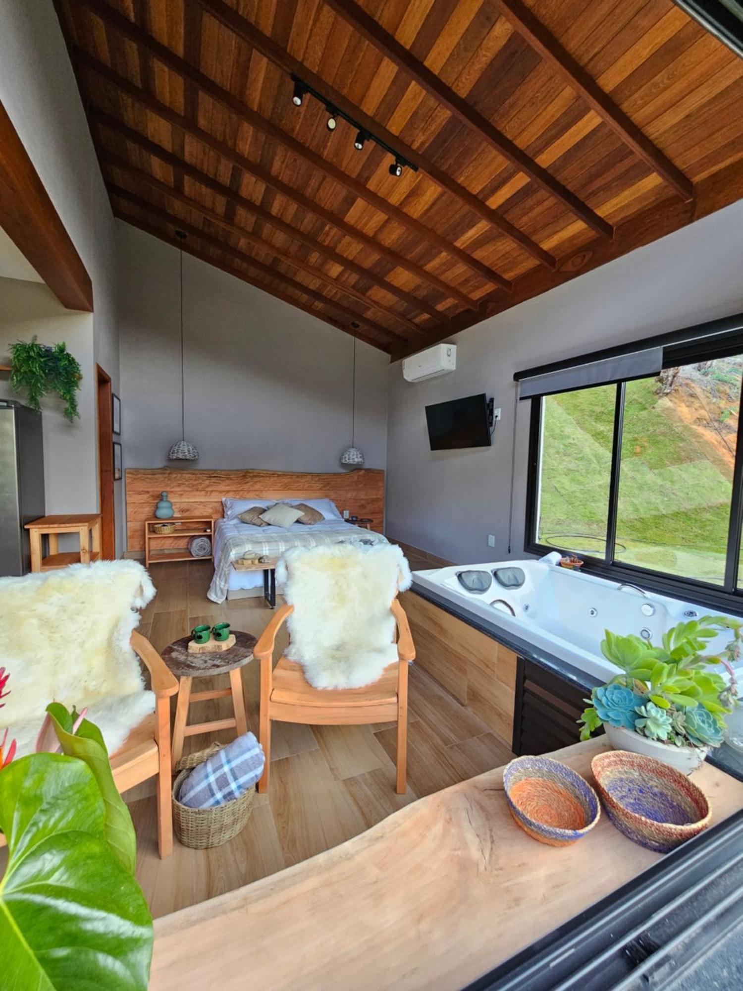 Vila Pinheiro Villa Santa Teresa  Exterior photo